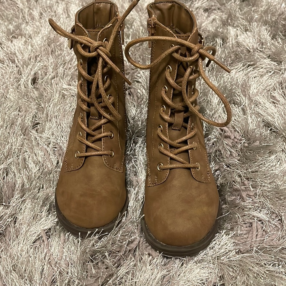 Little Girls Lace Up Booties Tan/Brown